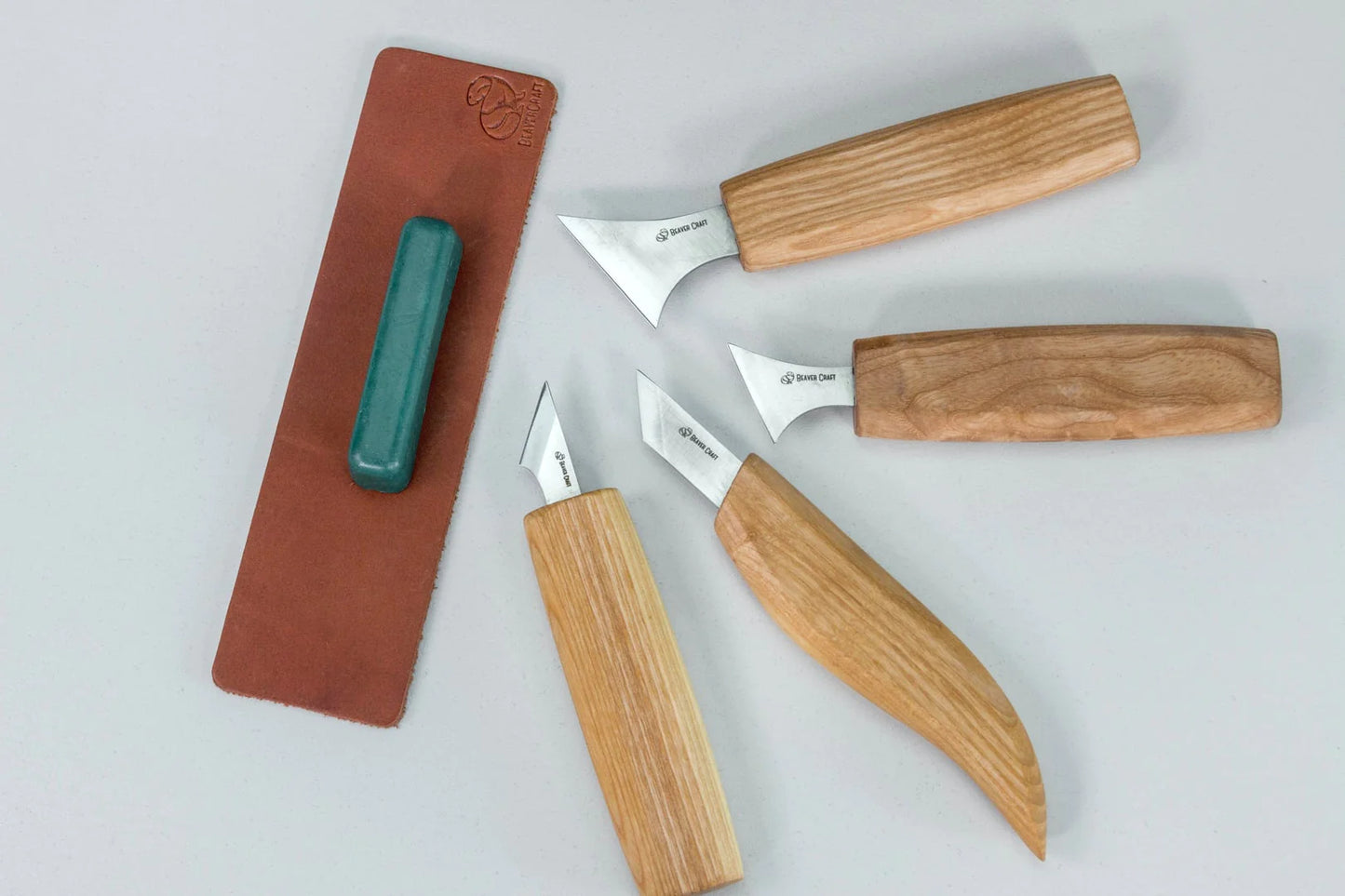 BeaverCraft S05 book - Chip Wood Carving Knives Set in a Book Case
