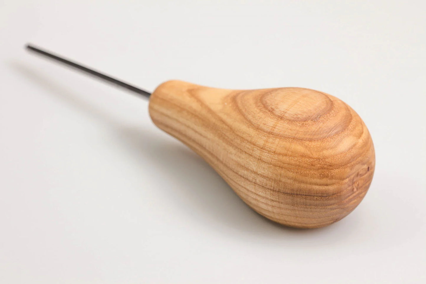BeaverCraft P12/02 - Palm-size straight V-profile chisel. Sweep №12