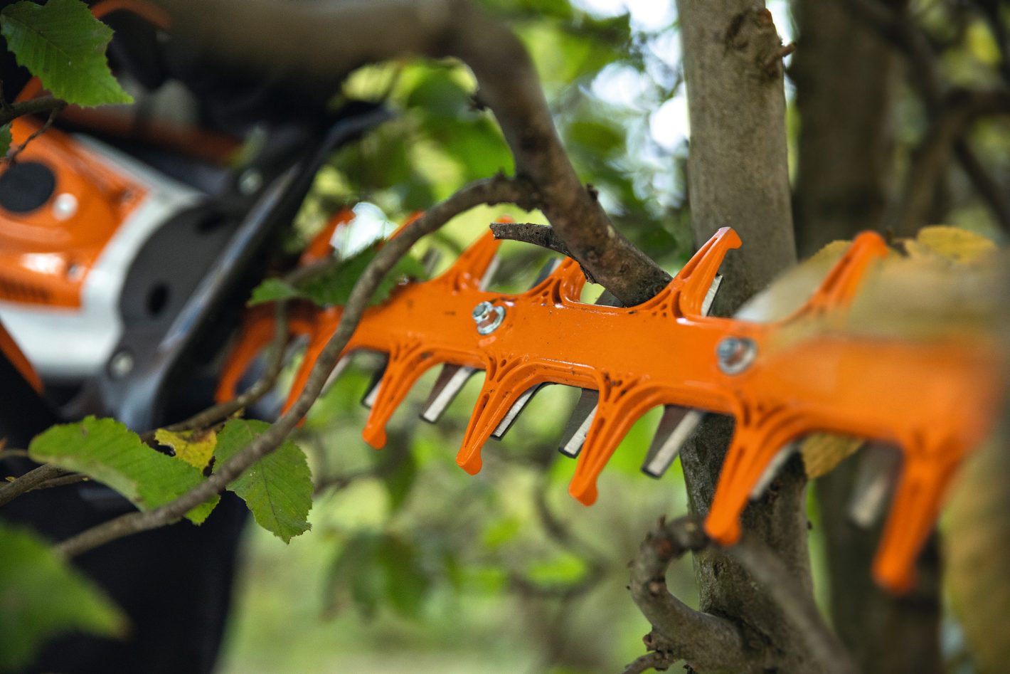 STIHL HSA 130 T Battery Hedge Trimmer AP System