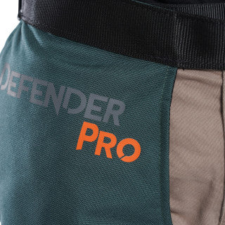 Clogger DefenderPRO Tough Water and Oil Resistant Chainsaw Chaps Unisex Size Medium