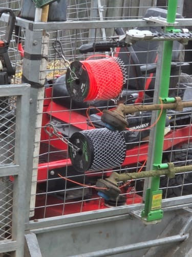 X-LINE 2.7mm Square Textured Commercial Grade Brushcutter Trimmer Line 279m Spool