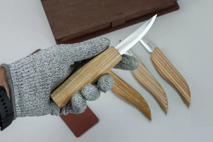 BeaverCraft S07 Book - Basic Knives Set of 4 Knives in a Book Case