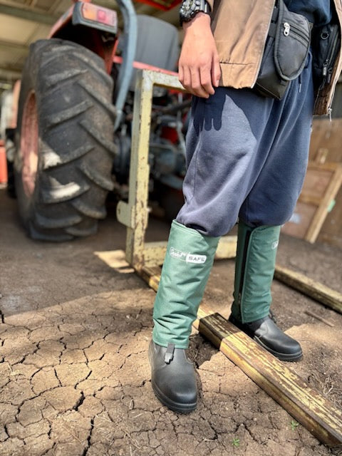 Clogger SnakeSafe - Australia's Classic Snake Gaiters for Peace of Mind Size Large
